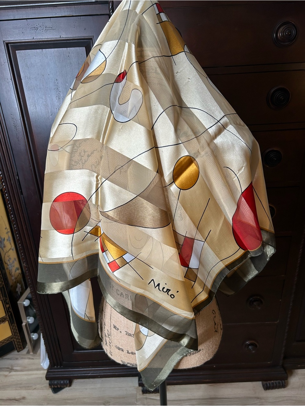 Miro Signature Silk-Feel Geometric Scarf in Ivory, Gold & Red
